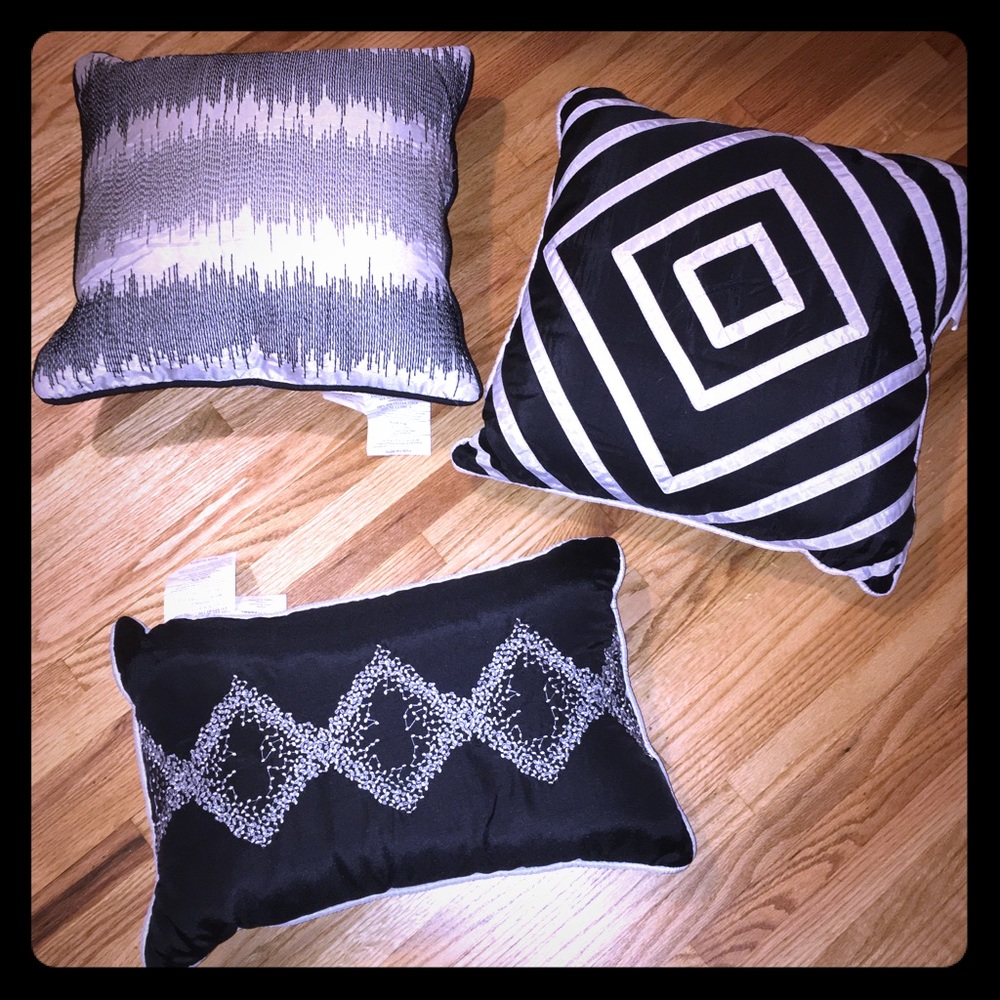 Decorative pillows